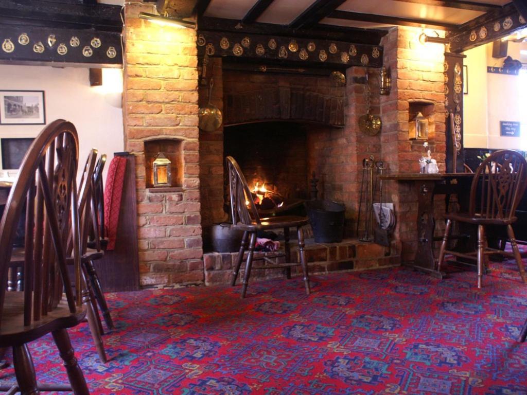 The Saracens Head Inn Amersham Eksteriør billede